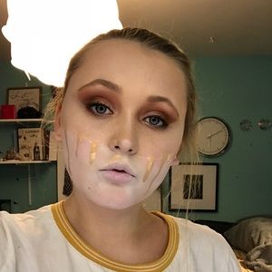 Meet your Posher, Molly